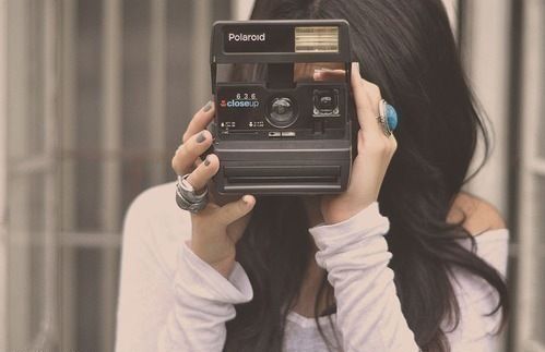 polaroid-girl-picture-fun-college