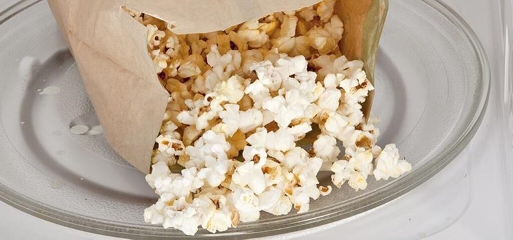 secret-perfectly-fluffy-microwave-popcorn-isnt-popcorn-button.1280x600