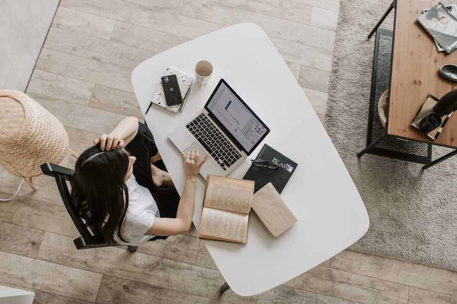 clean study space